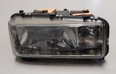 Aston Martin Virage/Audi 100 RH Scheinwerfer - Bild 1 von 4