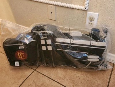 NUEVO Pottery Barn The Polar Express Película Locomotora TREN Motor Almohada en Forma Foto 1 de 4