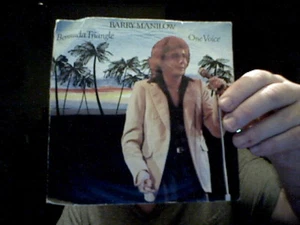 BERMUDA TRIANGLE 7" VINYL BARRY MANILOW POP MUSIC BIRTHDAY CHRISTMAS SAVE ££££ - Imagen 1 de 1