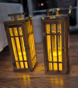 Lot Of Two Distressed Wood/Glass Lantern Front Door & Handle Faux Battery Candle - Picture 1 of 6