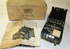 NEW ISSC 10A COMPACT SOLID STATE TIMER W INSTANT CONTACTS 115 V .06-5  1014-1F2B - Picture 1 of 9