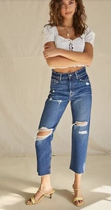 NWT Forever 21 The Larchmont Slim Straight Destroyed Crop Blue Jeans Size 27 - Picture 1 of 11