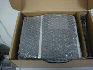 Polycom VVX 400 Gigabit Display IP VoIP Desk Phone NEW - Picture 1 of 10