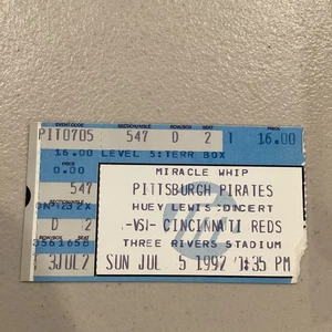 Boleto del 5 de julio de 1992 de los Piratas de Pittsburgh Rojos de Cincinnati concierto de Huey Lewis - Imagen 1 de 6