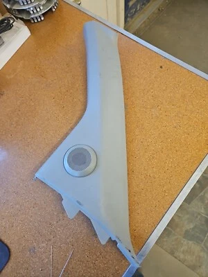 2004 Honda Element Drivers Left Grey Front Pillar Trim W Tweeter - Imagem 1 de 2