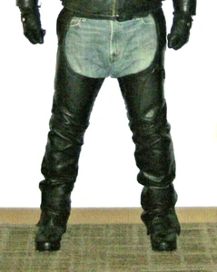 U.S. Made Co Danvers MA Deluxe Black Leather Biker Chaps Size M - Picture 1 of 9
