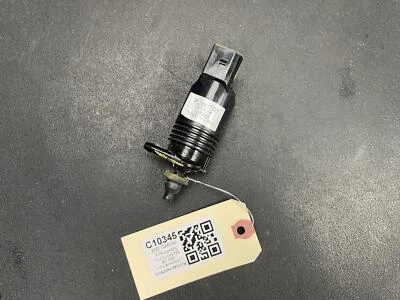 Front Washer Pump 2021 Cadillac XT4 84518407 2019 2020 2022 2023 - Image 1 of 4