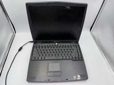 Vintage Gateway Solo 5300 Laptop Pentium III 128MB 10GB | TELA QUEBRADA! COMO ESTÁ! - Imagem 1 de 4