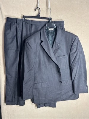 Pronto Uomo 100% Wool 2 Piece Suit 48S Gray Pinstripe 45x26 2 Button Pleated - Image 1 of 4