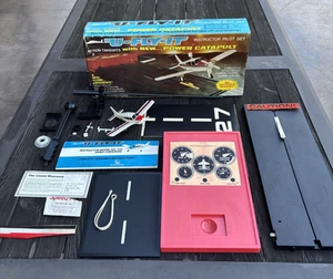 Vtg U-Fly-It Instructor Pilot Set Power Catapult Kit Piper Cootie 1973 796 Parts - Picture 1 of 19