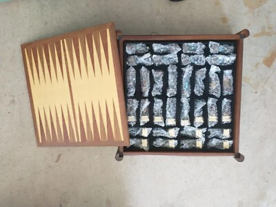 History Channel Guerra Civil Ajedrez Backgammon Dominó Cuna Juego de Mesa Set  Foto 1 de 4