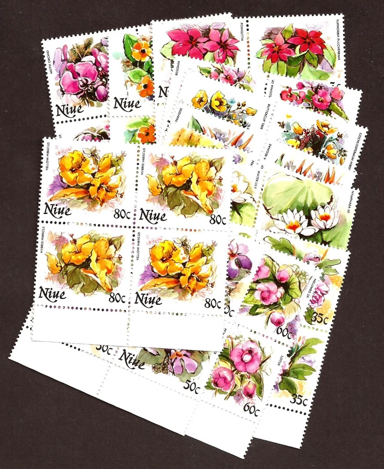 [1785] NIUE 1981, 12 Sets  in Blocks x 4 MNH**, Flowers & Plants - Image 1 of 1