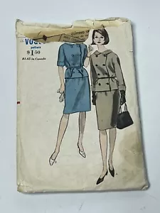 Dress Size 12 Bust 32 Vintage 60s Vogue Double Breasted Suit CUT Pattern - Picture 1 of 2