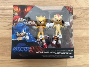 Figura de acción Sonic the Hedgehog 3 Light-Up 5" paquete de 2 Super Sonic y Super Shadow - Imagen 1 de 5