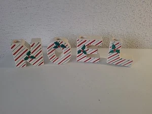 De colección NAPCO Japón Cerámica Navidad NOEL Letras Bastón de Caramelo Rayas Acebo Baya - Imagen 1 de 10