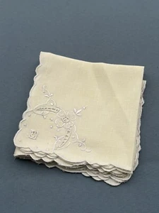 Juego de 4 pañuelos bordados hechos a mano vintage - Imagen 1 de 4