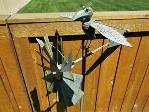 Whimsical Moving Kinetic Metal Bird w/Glasses Yard Stake Wind Spinner Whirly-Gig - Picture 1 of 6