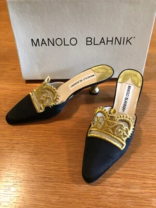 NWD Manolo Blahnik Black & Gold Handmade Kitten Heel Mules - Italy Sz 35 - Picture 1 of 16
