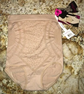 SMOOTHFORM Nude Medium Control High Waist Brief Shaper Shapewear NWT Womens M L - Picture 1 of 4