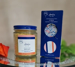 Joules Bath Salts 300g Green Tangerine Jasmine Awaken Senses & 2 Lip Balms - Picture 1 of 4