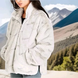 Abrigo chaqueta de piel sintética estampada mediana de felpa para mujer Nike Sportswear DQ6842-072 USADO EN EXCELENTE ESTADO - Imagen 1 de 20