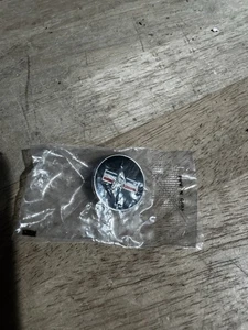 Pin de solapa Mustang, 50 años de Mustang, original de Ford - Imagen 1 de 3