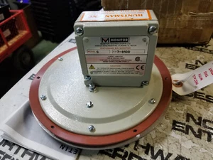 NEW MONITOR TECHNOLOGIES MODEL 7-8100 LEVEL INDICATOR - Picture 1 of 4
