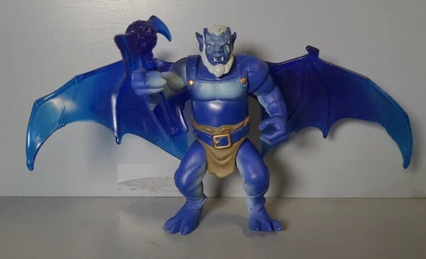 Disney Gargoyles Rainstorm Hudson 1996 Kenner Action Figure With Axe and Wings Cover