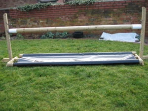 REITER ""PRETEND"" WASSERTABLETT/SPRUNGFÜLLER, PFERD/PONY, SCHWARZ, ARBEITENDER JÄGER - Bild 1 von 6