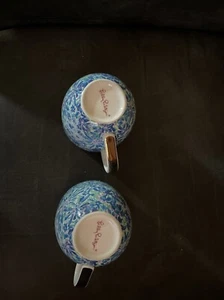 Lilly Pulitzer Hidden Cat Floral Set of 2 Coffee Mug 12 oz Blue Purple Gold Trim - Picture 1 of 3