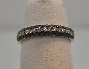 BLACK & WHITE DIAMOND RING IN 18KT WHITE GOLD - Picture 1 of 2