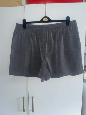 Women’s Topshop Shorts Size 18 Excellent Condition - Image 1 of 4