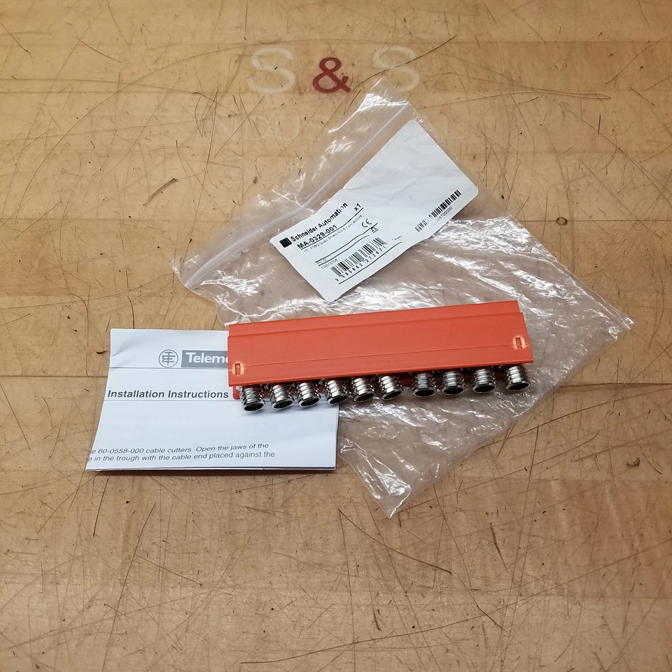 Pack of 10 - Modicon MA-0329-001 FD6Q RG-6 Quad Shield Connector - USED - Image 1 of 4