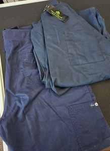 Natural Uniforms Snap Scrub Jacke mit Etikett "Evit" & Koi Scrub Hose XL - KOSTENLOSER VERSAND - Bild 1 von 6