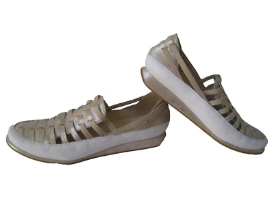 STUART WEITZMAN GOLD METALLIC - WHITE LEATHER WEDGE SANDAL WOMEN'S US 9M HOT - Image 1 of 4