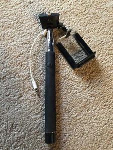 Selfie Stick - Photo 1/4