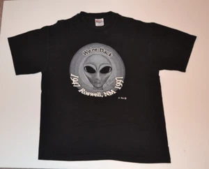 Le Moyn "We're Back" 1947 Roswell, NM 1997 Signiertes T-Shirt Schwarz L - Bild 1 von 10