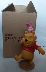 Winnie the Pooh - Winnie & Piglet Piggyback Figurine (Disney) 25cm - Imagen 1 de 10