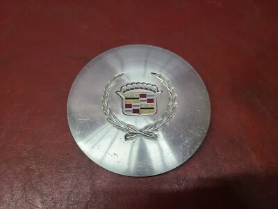 Cadillac Deville Seville Fleetwood Eldorado 1989-1991 tapacubos central 01641008 Foto 1 de 3