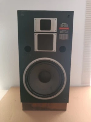 Altavoz de piso Sanyo SS - 760 nogal Foto 1 de 4