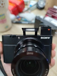 Sony Cyber-shot DSC-RX100 III M3 Digital Camera with Wifi NFC ViewFinder 95%NEW - Picture 1 of 14
