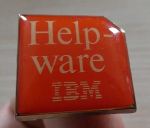PIN'S SOCIETE IBM HELP WARE BUREAUTIQUE INFORMATIQUE - Foto 1 di 4