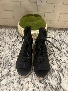 Kelsi Dagger Size 6.5 Ankle Boot Black Suede - Picture 1 of 9