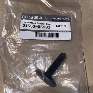 2004-2019 Infiniti &  Reinforced Bracket Clip 01553-05891 (2 PCS) GENUINE NISSAN - Picture 1 of 4