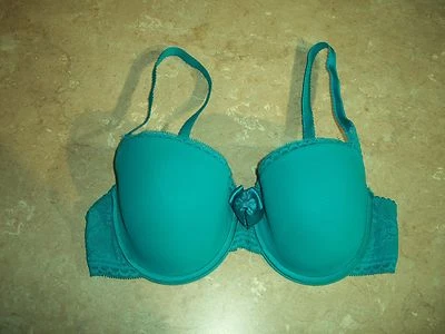 1207 Passionata Sky Blue Demi 无痕轻薄衬垫 T 恤文胸 34D P52190 — 第 1/2 张图片