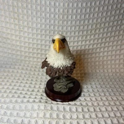 Estatua de águila americana de resina para decoración del hogar Foto 1 de 4