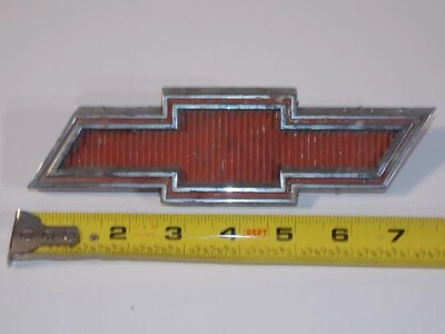Vtg 1971 72 73 74 Chevrolet Chevy Truck Bow Tie Grille Emblem Badge 3885750 - Image 1 of 4