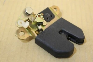 VW Passat Sedán 1997-05 pestillo de bota en puerta trasera 3B5827505F nuevo pieza genuina - Imagen 1 de 2