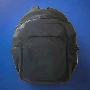 Brandneu mit Etikett Adidas Weekender Rucksack schwarz technologiefreundlich Trinkaufbewahrung - Bild 1 von 4