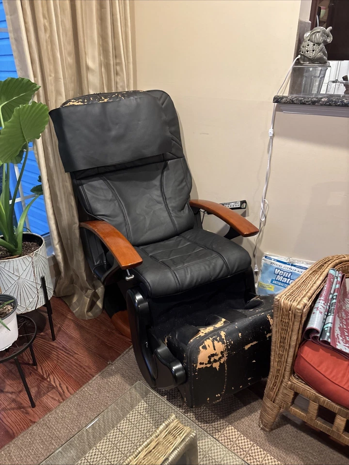 Silla de masaje (funcionando) necesitas venir a recogerla Foto 1 de 3